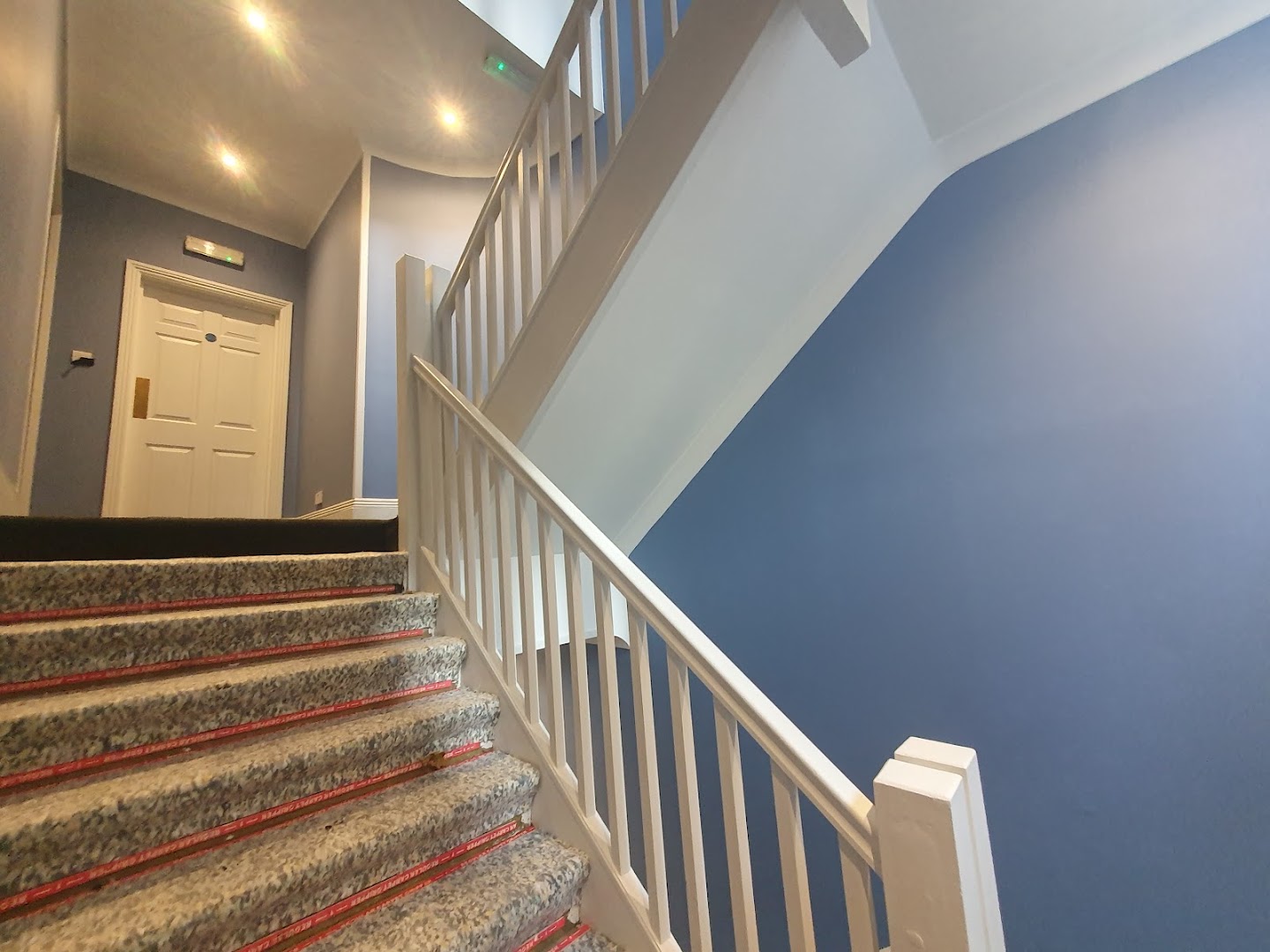 FRA Home Improvement Services - London property maintenance, painter and decorator, drywall repair, flooring, tiler, handyman — Photos 13